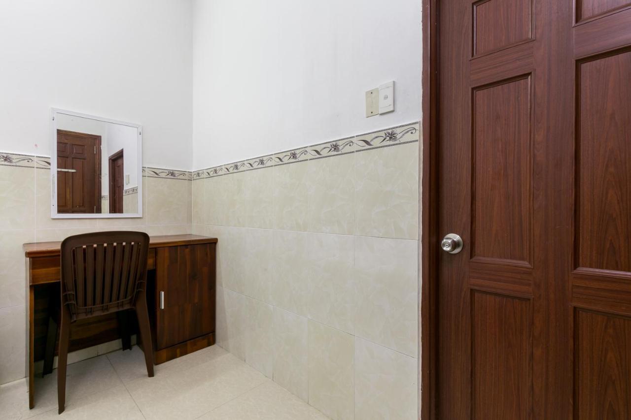 Oyo 372 Vy Ha Hotel Ho Chi Minh City Bagian luar foto